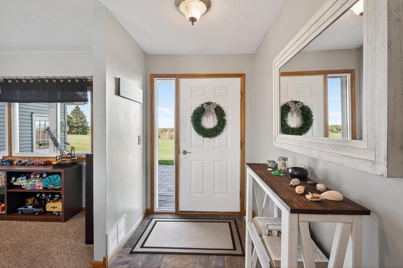 9546 E 280th St, Webster, MN 55088
