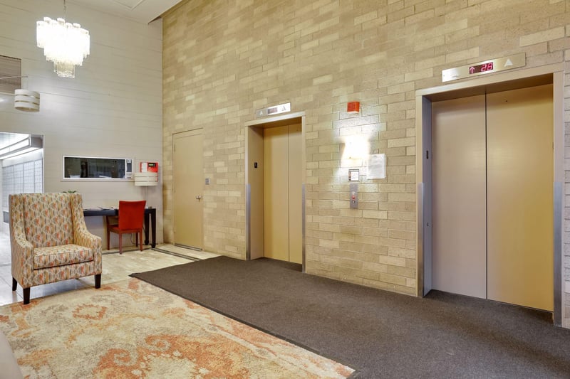 66 9th St E #2615, Saint Paul, MN 55101