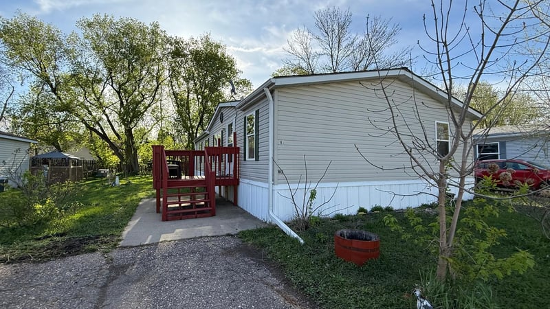 103 Hilton Ct, Mankato, MN 56001