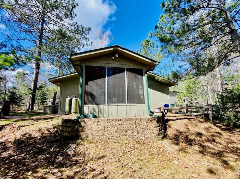 N13648 Indianhead Dr, Minong, WI 54859