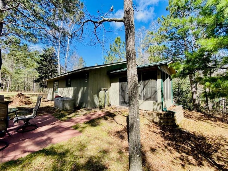 N13648 Indianhead Dr, Minong, WI 54859