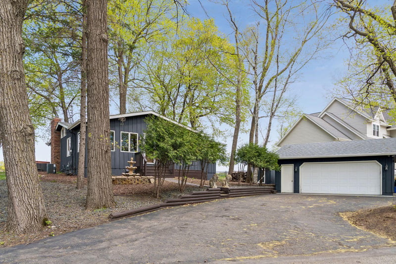 3710 Lee Rd, Mound, MN 55364