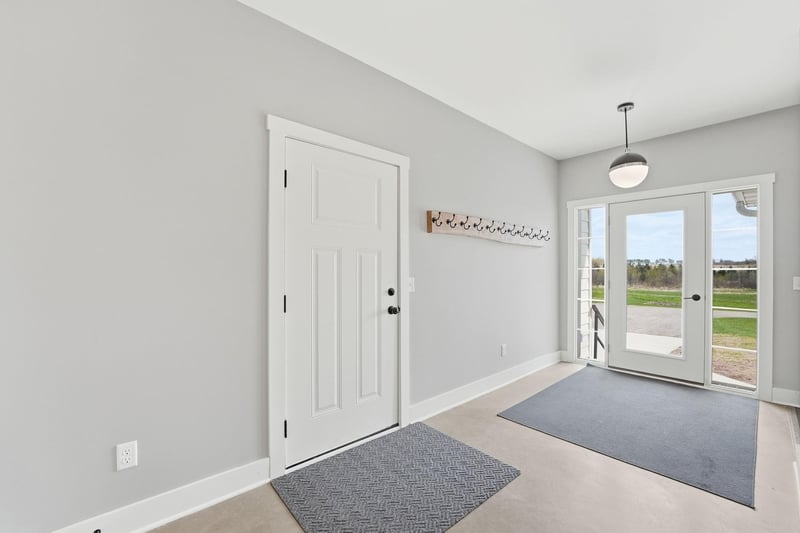 11798 5th St NW, Cokato, MN 55321