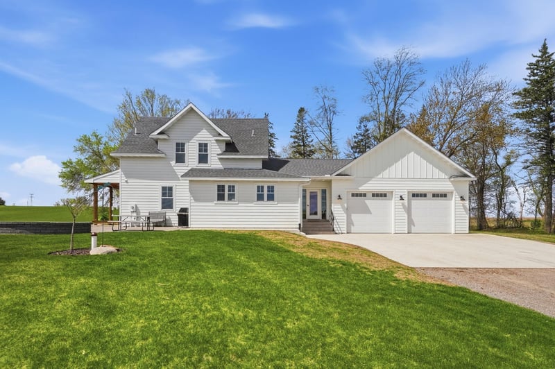 11798 5th St NW, Cokato, MN 55321