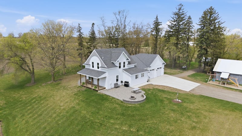 11798 5th St NW, Cokato, MN 55321