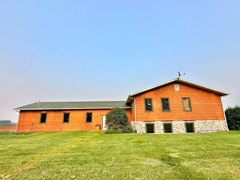 37165 220th St, Roseau, MN 56751