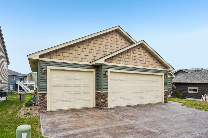 298 Steelhead Dr, River Falls, WI 54022