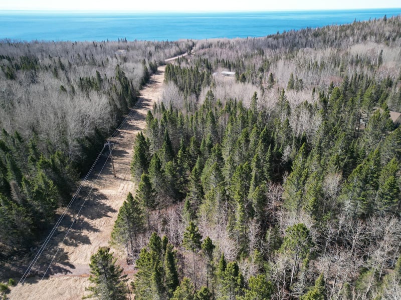 2983 County Rd 7, Grand Marais, MN 55604