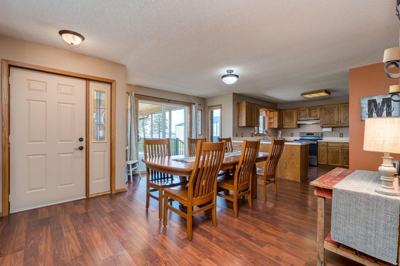 62277 142nd St, Mapleton, MN 56065