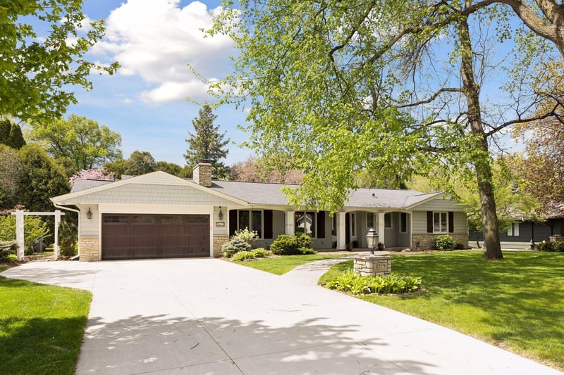 5512 Glengarry Pw, Edina, MN 55436