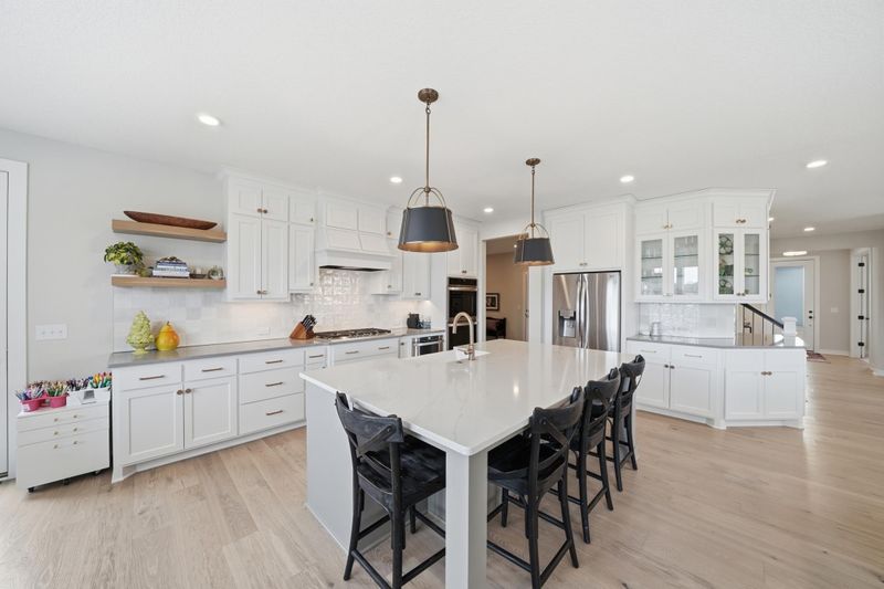 4330 Hillside Dr, Medina, MN 55340