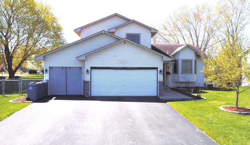 2062 122nd Ave NW, Coon Rapids, MN 55448
