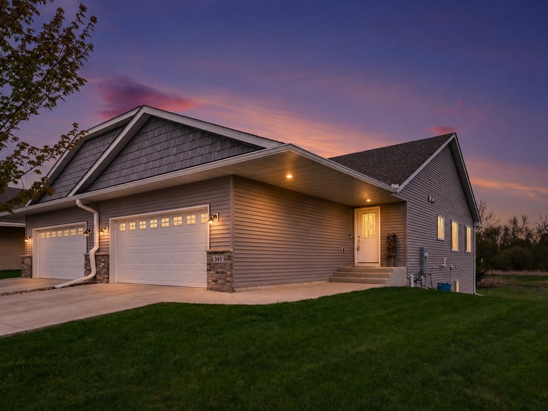 344 2nd St NW, Mayer, MN 55360