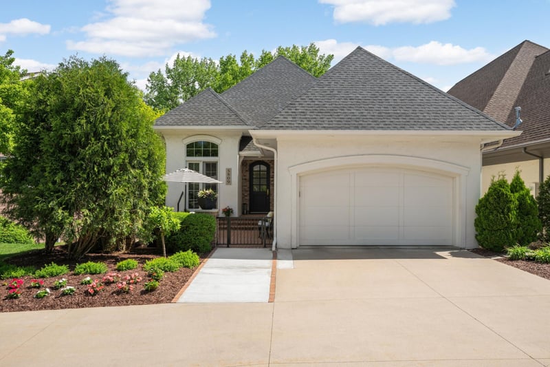5809 Vernon Ln, Edina, MN 55436