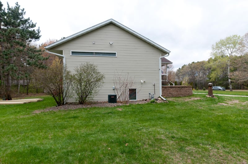 1307 W Center St, Chetek, WI 54728