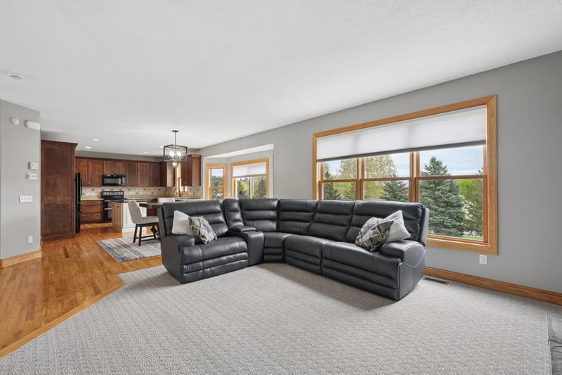 10828 Jersey Cir N, Brooklyn Park, MN 55445