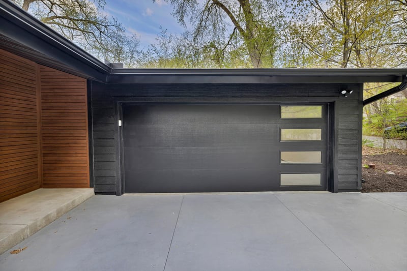 6905 Dakota Trl, Edina, MN 55439