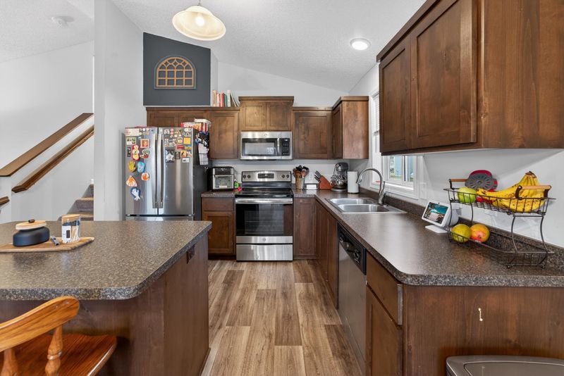406 Cardinal St, Mora, MN 55051