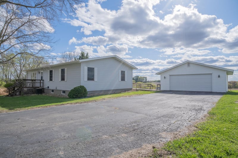 W3304 Us Highway 10, Maiden Rock, WI 54750