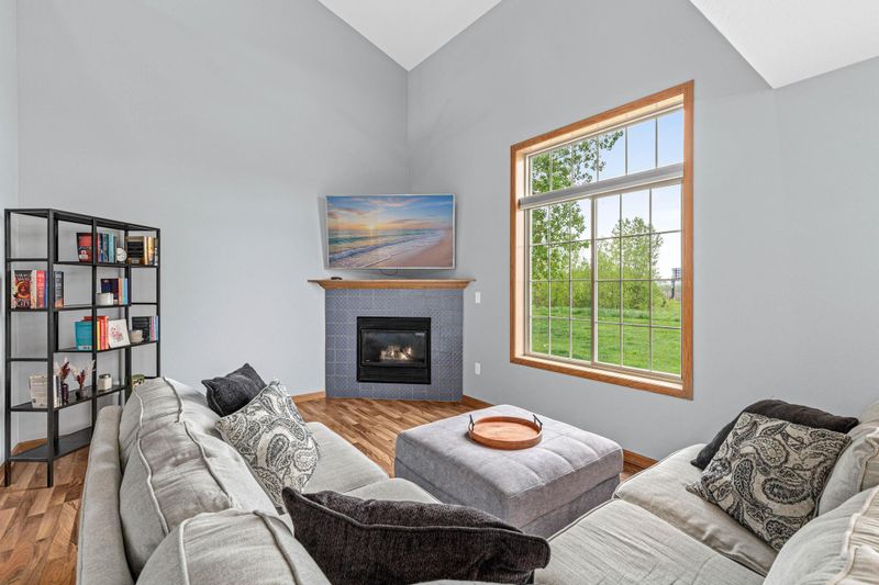 13915 Iris Ave, Rogers, MN 55374