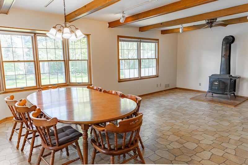 436 Bernard St E, West Saint Paul, MN 55118