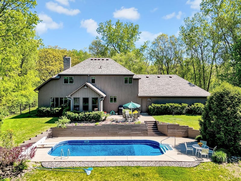 1260 Kolff Ct, Newport, MN 55055