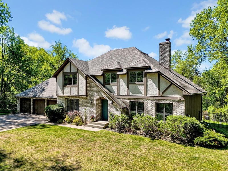 1260 Kolff Ct, Newport, MN 55055