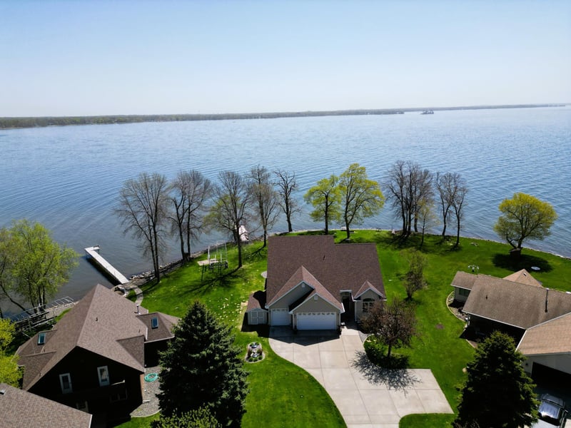 5579 Port Royal Rd, Isle, MN 56342