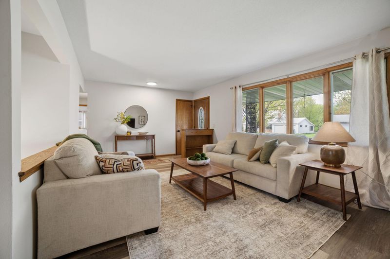 13225 Irving Ave S, Burnsville, MN 55337