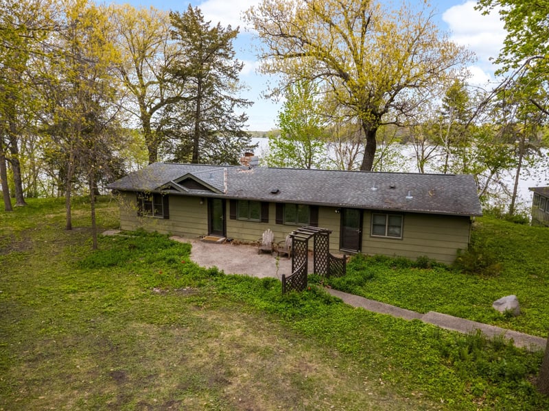 24501 Cedar Point Rd, New Prague, MN 56071