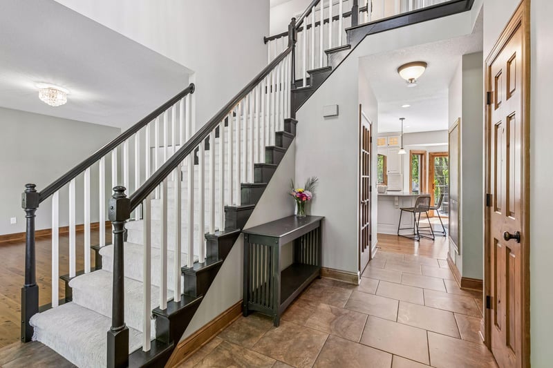 3790 Yellowstone Ln N, Plymouth, MN 55446
