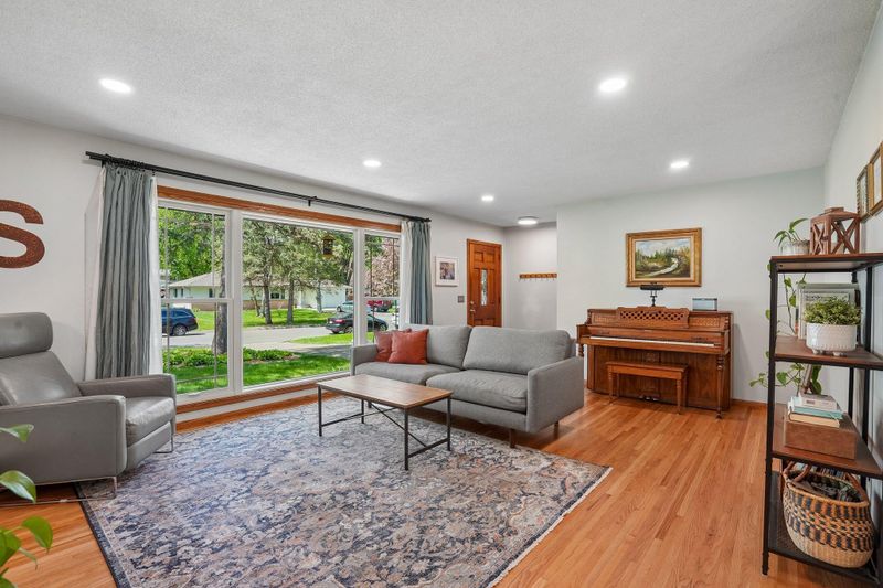 4016 Jersey Ave N, Crystal, MN 55427