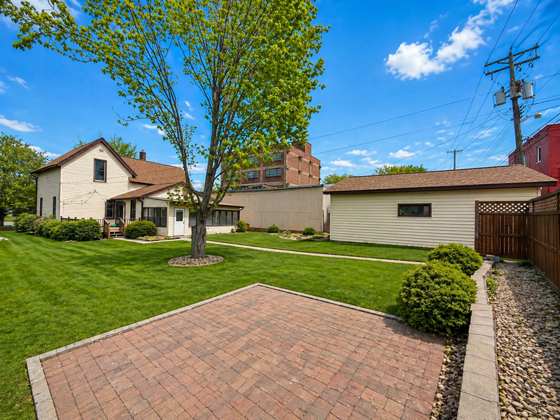 317 E 2nd St, Winona, MN 55987