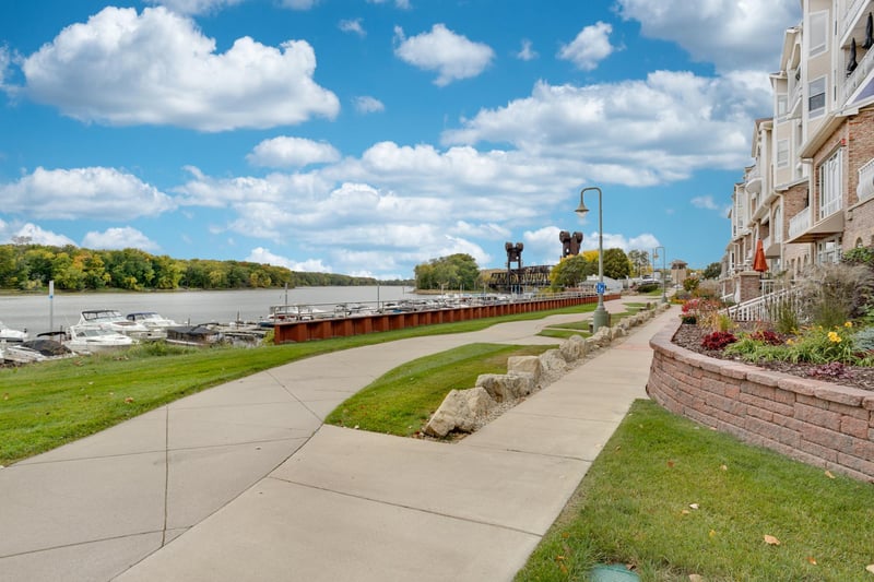 150 Front St N #314, Prescott, WI 54021