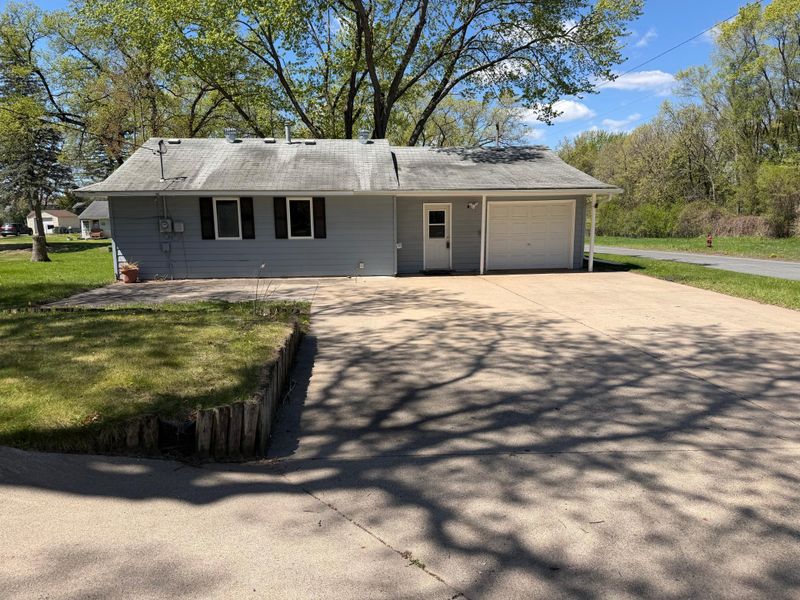 11043 5th St NE, Blaine, MN 55434
