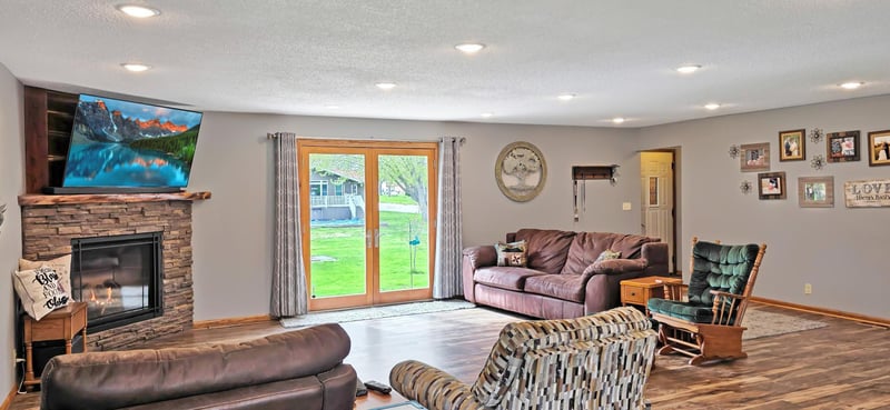 307 Marion St, Milroy, MN 56263
