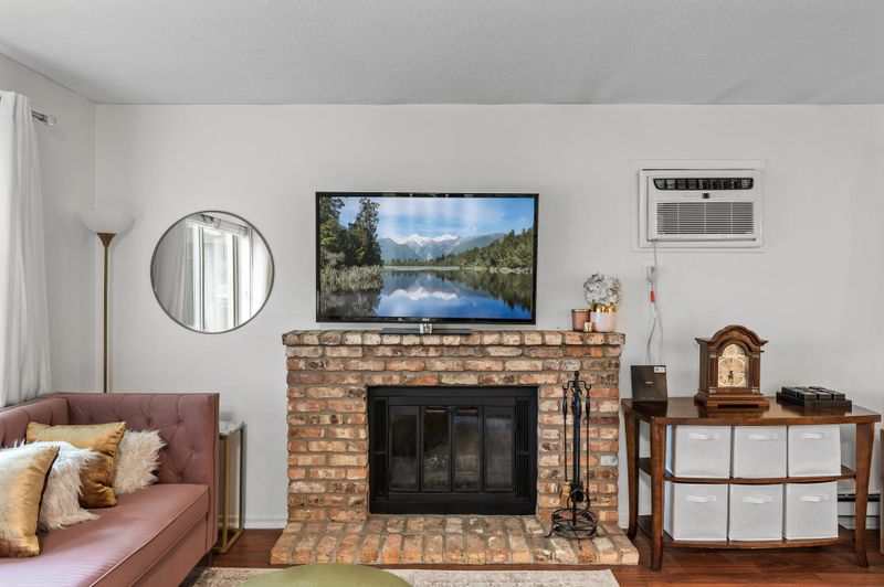 2220 Ridge Dr #16, Saint Louis Park, MN 55416
