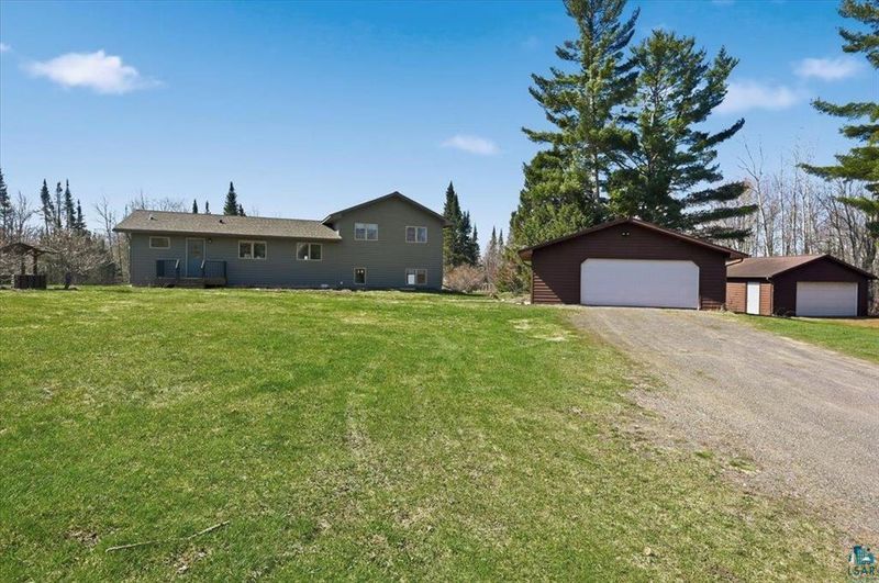 2538 E Garrison Rd, Foxboro, WI 54836