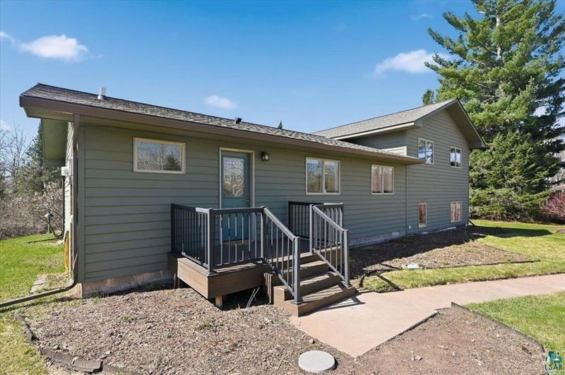 2538 E Garrison Rd, Foxboro, WI 54836