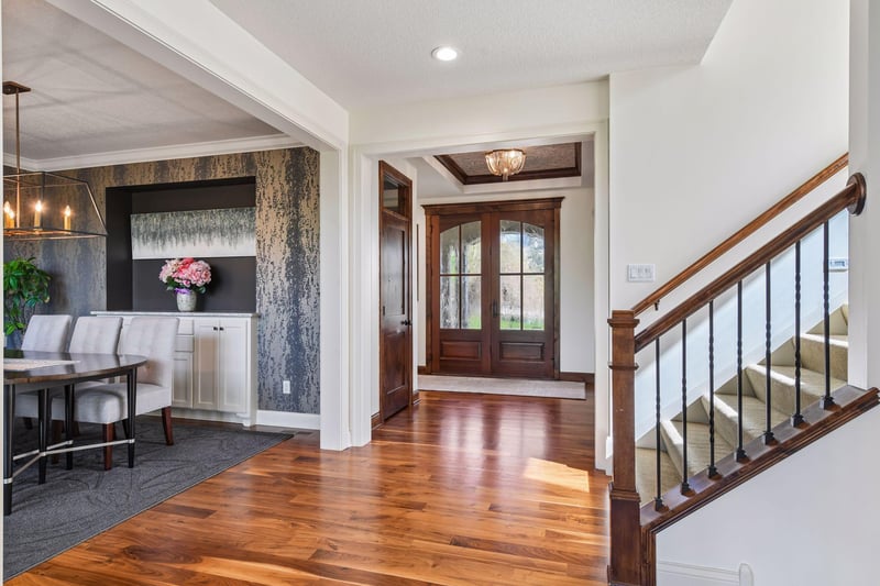 5990 Black Oaks Ln N, Plymouth, MN 55446