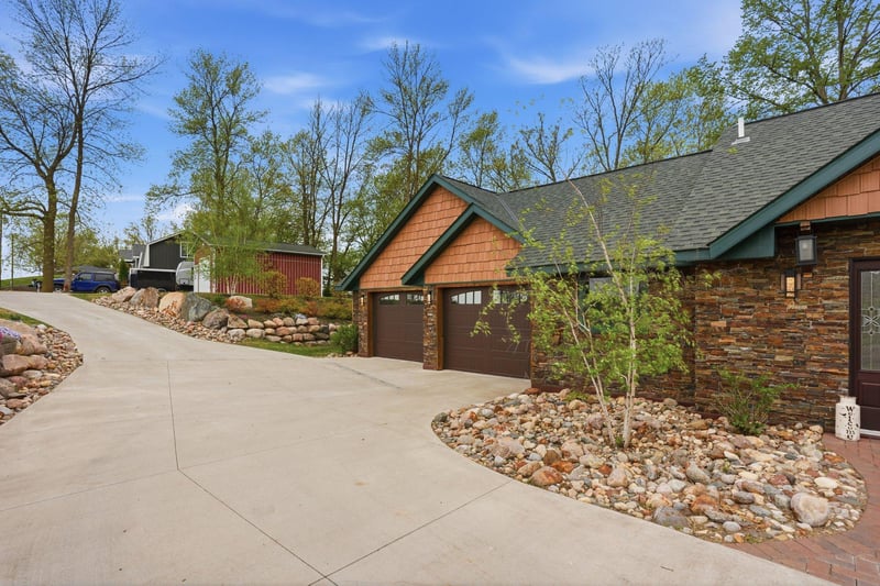 23269 735th Ave, Dassel, MN 55325