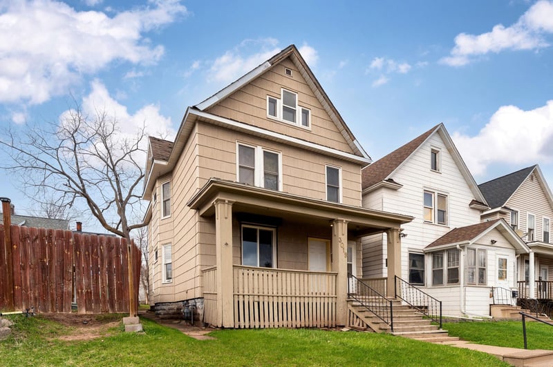 3019 Restormel St, Duluth, MN 55806