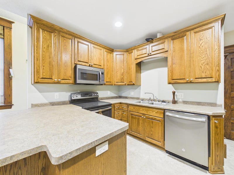 402 Second St SE, Melrose, MN 56352