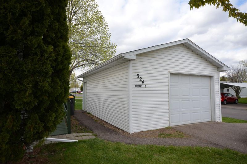 324 Mozart Ave E, Mankato, MN 56001