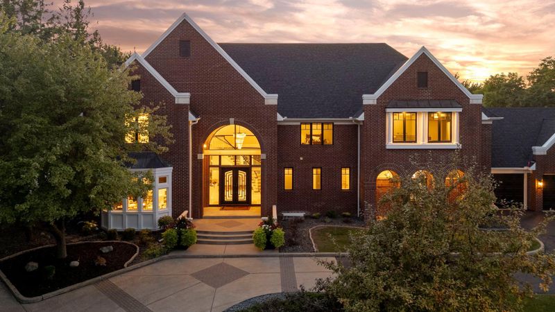 3554 Fairway Ct, Minnetonka, MN 55305