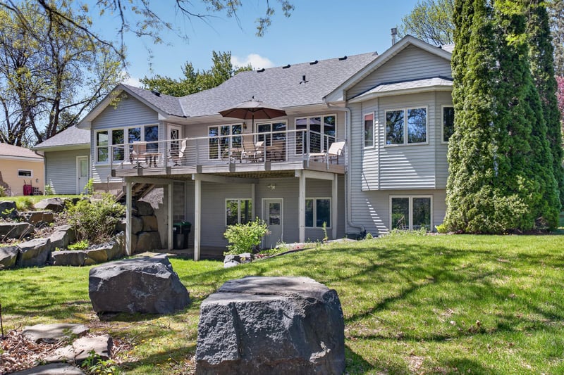 3710 Rum River Dr, Anoka, MN 55303