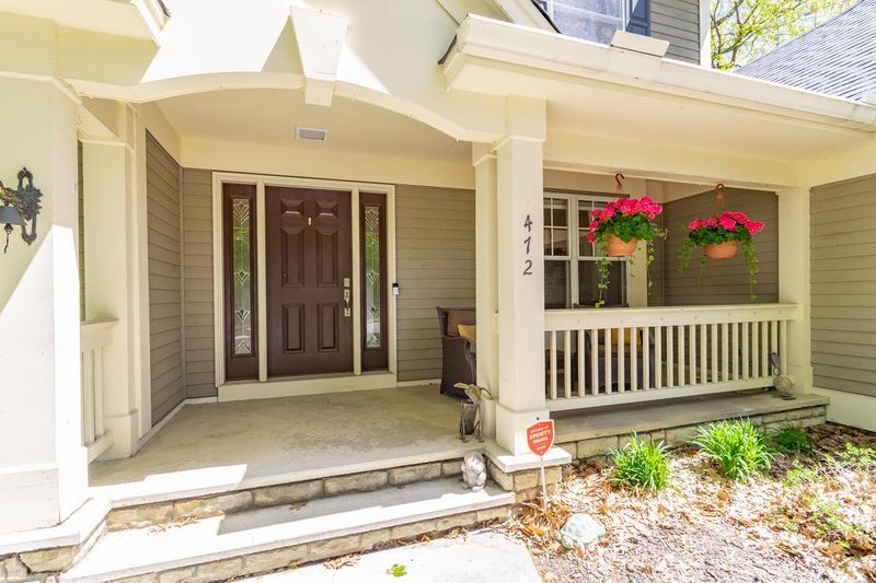 472 Vadnais Lake Dr, Vadnais Heights, MN 55127