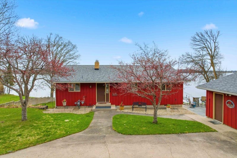 38338 N Little Mcdonald Dr, Frazee, MN 56544
