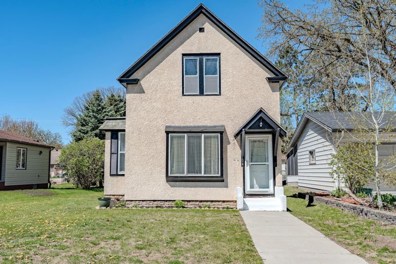 704 3rd St SE, Little Falls, MN 56345