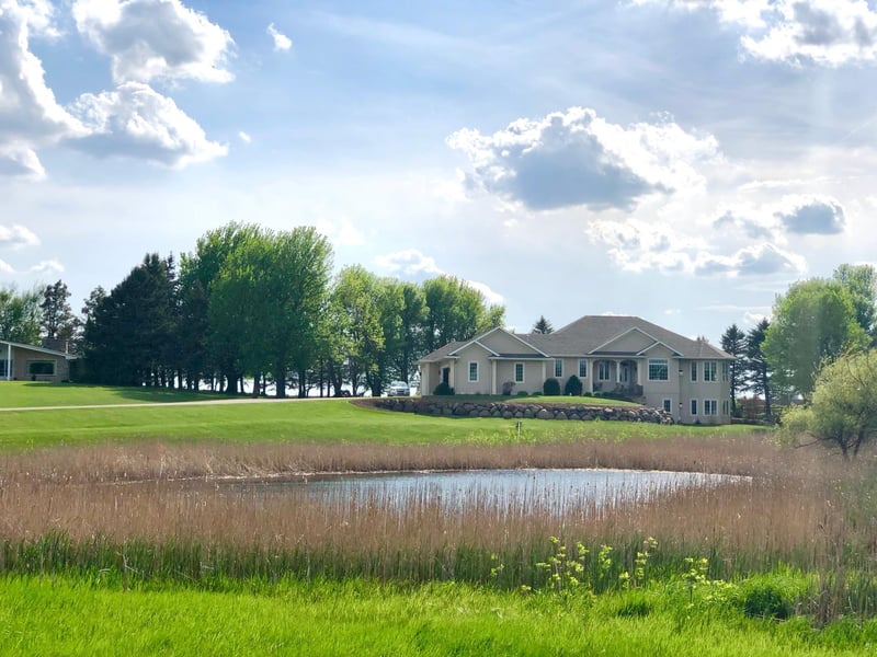 1250 S Crailsheim Rd, Worthington, MN 56187
